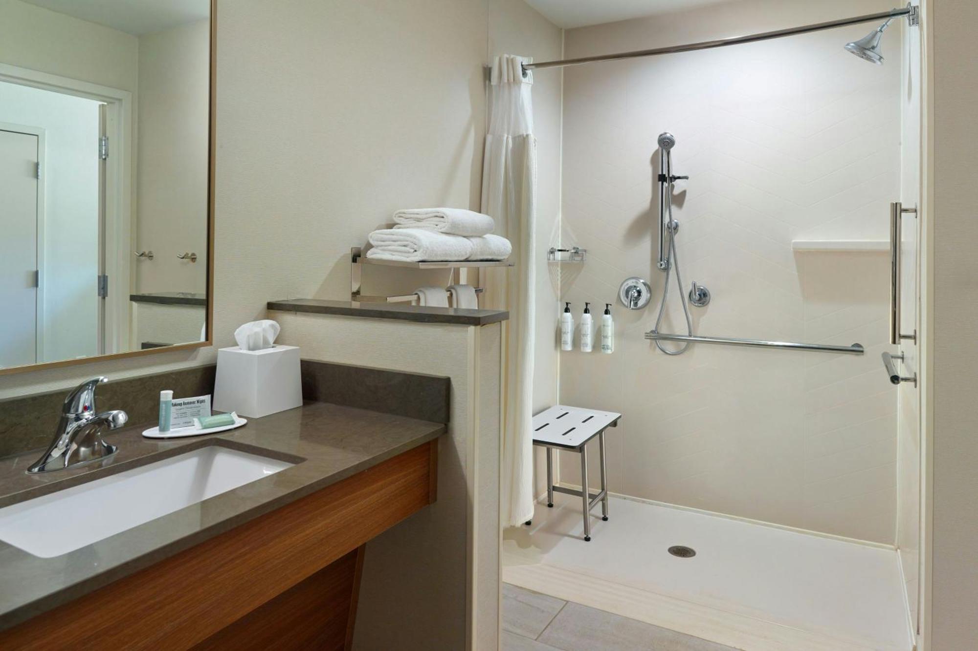 Fairfield Inn & Suites By Marriott Хелен Экстерьер фото