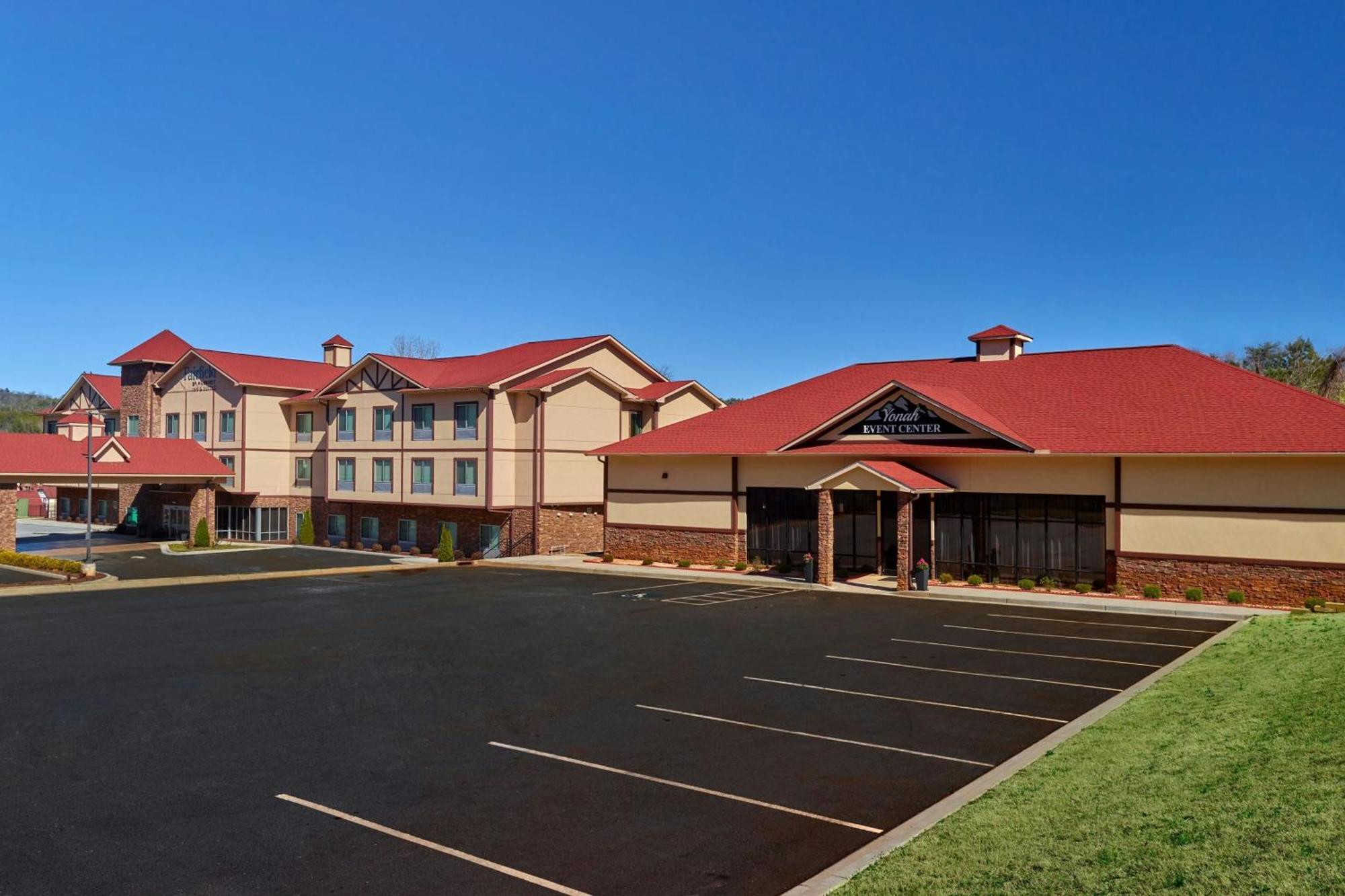 Fairfield Inn & Suites By Marriott Хелен Экстерьер фото